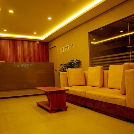 Jayalakshmi Residency Hotel Vaduvanchal Eksteriør billede