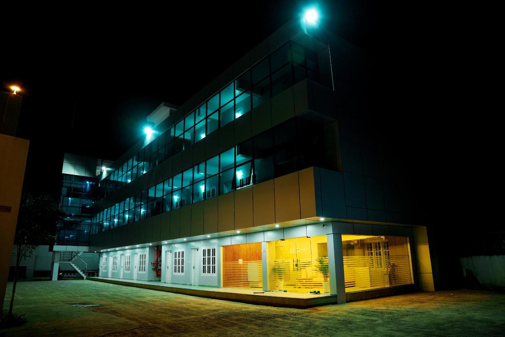 Jayalakshmi Residency Hotel Vaduvanchal Eksteriør billede
