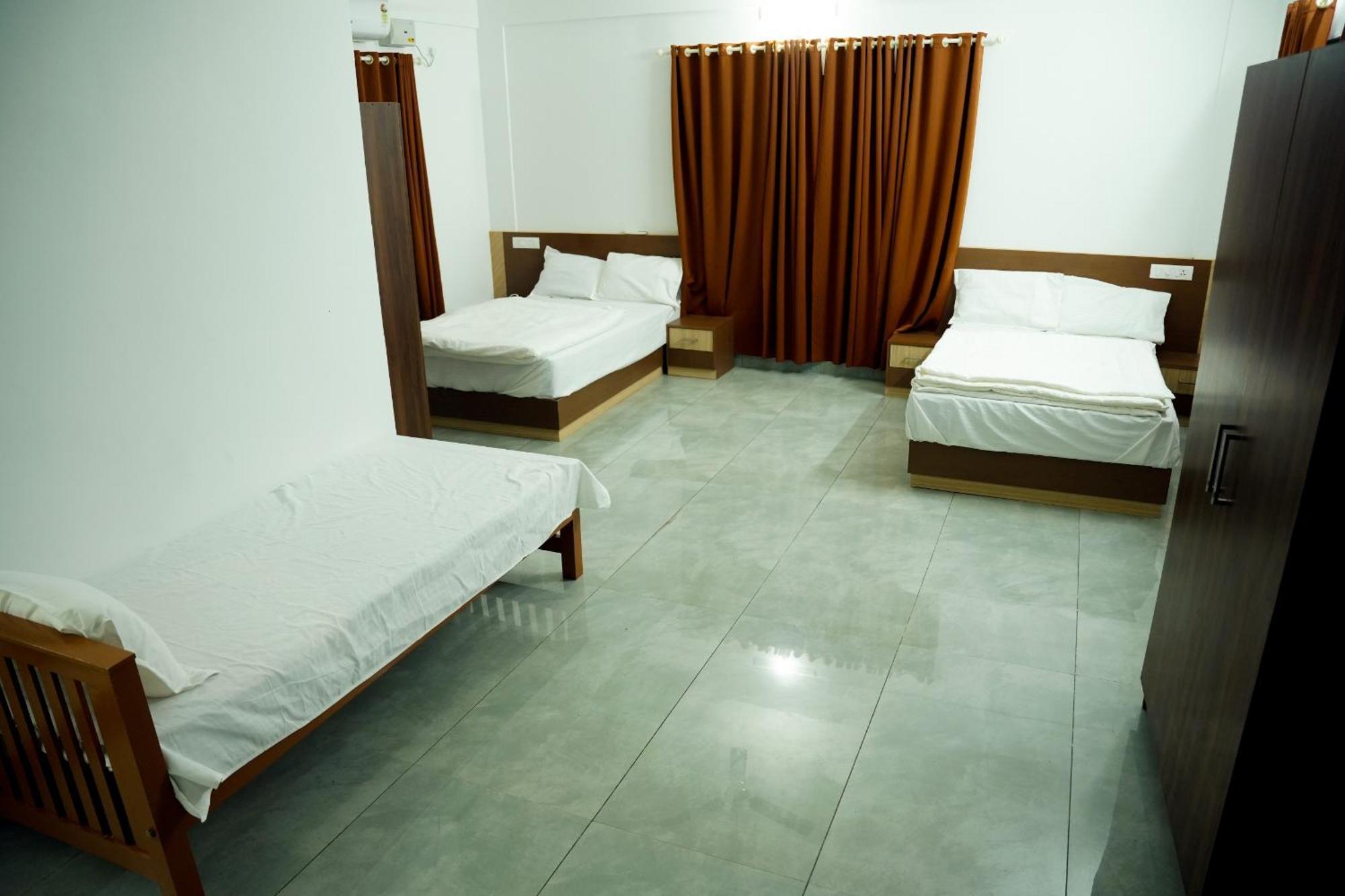 Jayalakshmi Residency Hotel Vaduvanchal Eksteriør billede