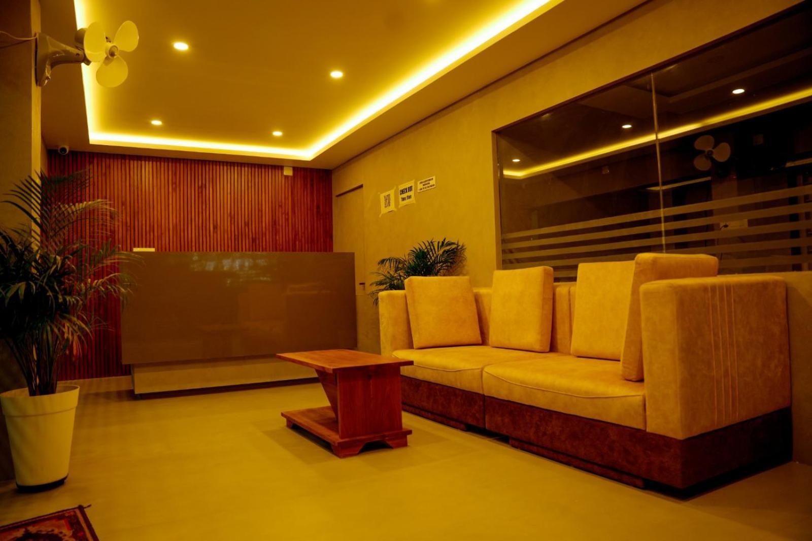 Jayalakshmi Residency Hotel Vaduvanchal Eksteriør billede